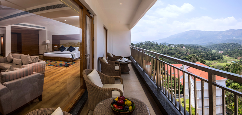luxury villa resorts in munnar for honeymoon